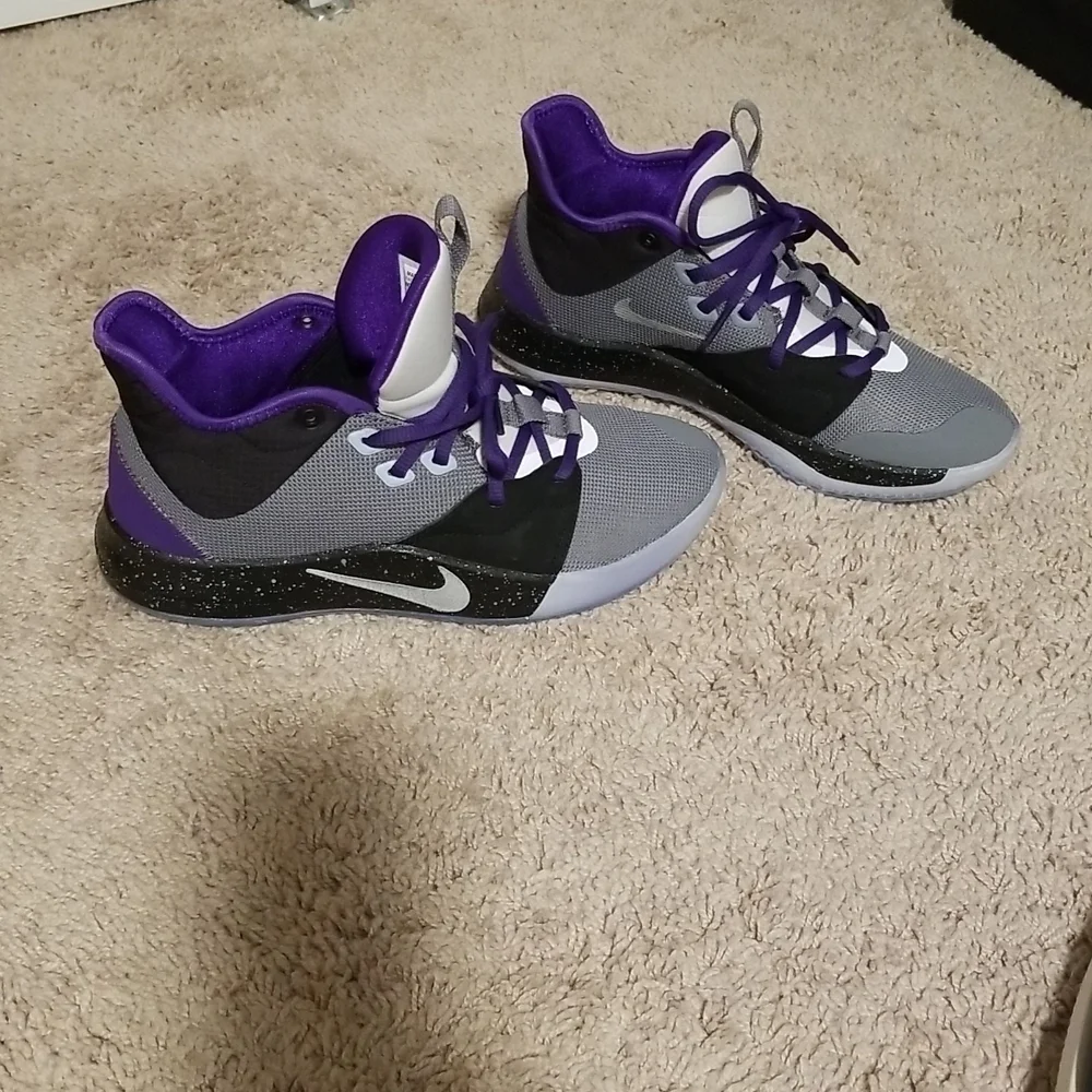 Nwot Nike PAUL GEORGE Basketball Shoes , Size 7.5